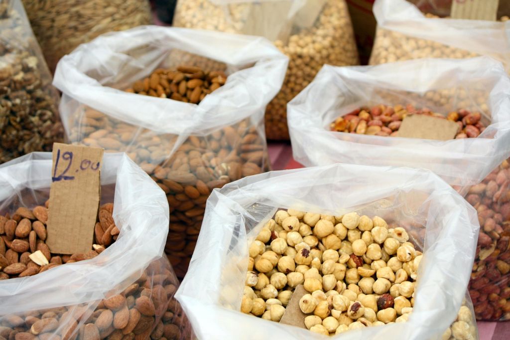 Haselnüsse am Markt